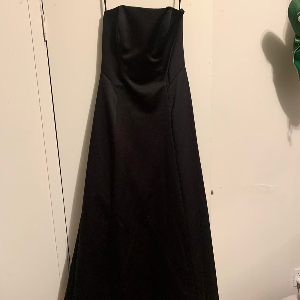 Black strapless long elegant dress